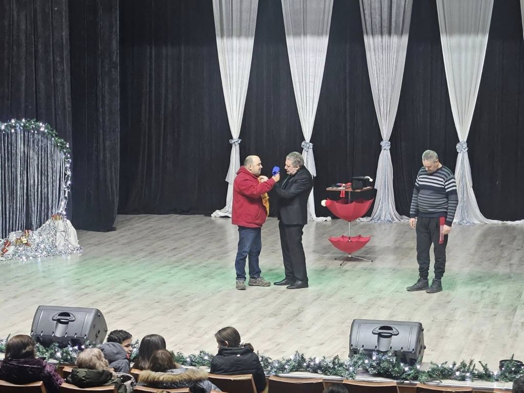 Магическите фокуси на Ненчо Илчев и песните на Мариета Петракиева - НЧ Илия Бешков - Долни Дъбник